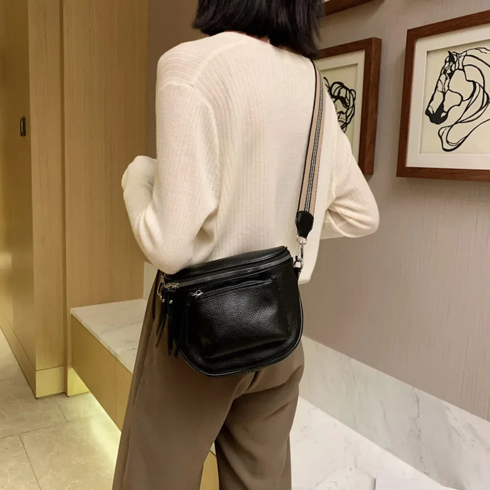 Bolsa Feminina Transversal de Couro Oxana, Bolsa Feminina, Bolsa Preta, Bolsas Pequena Femininas, Bolsa de Couro Feminina, Bolsa Tiracolo, Bolsa em Couro, Bolsas Bags, Bolsa Couro Feminina