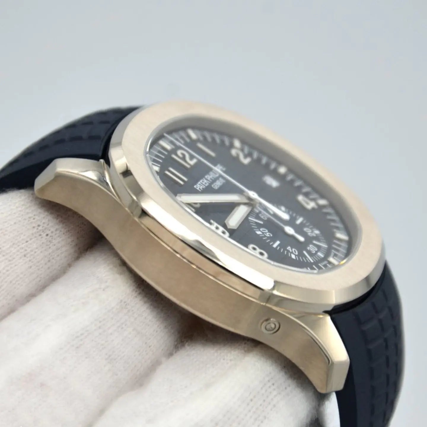 Relógio Geneve Aquanaut 42.2mm + Caixa de Acompanhamento
